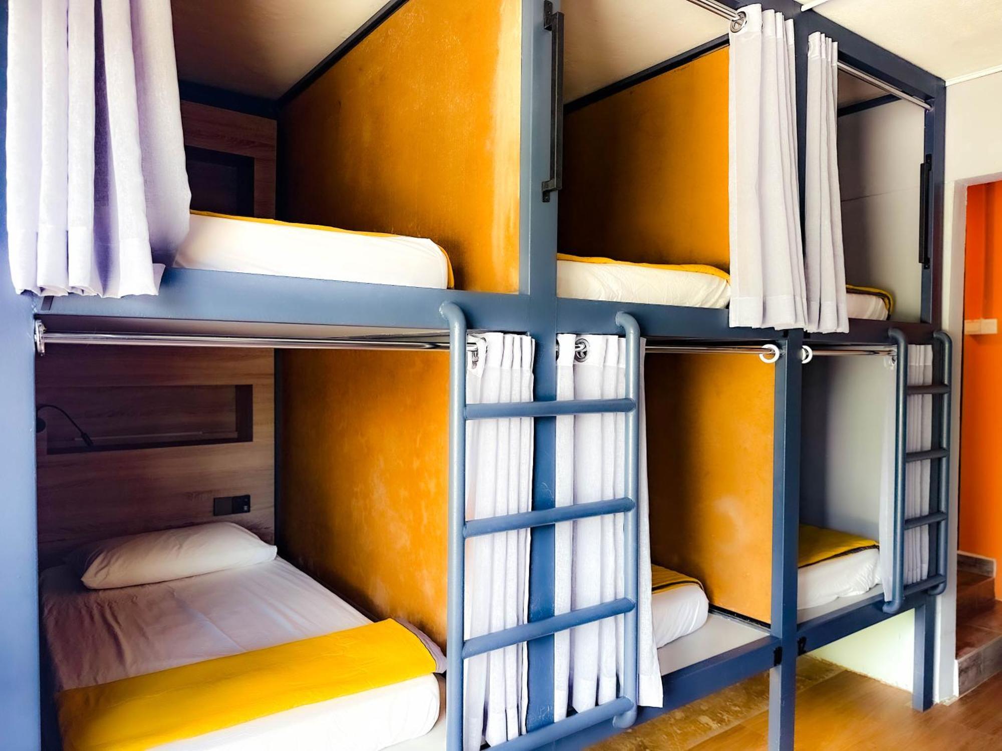Arch Dormitorio Cenang Pantai Cenang  Exterior foto